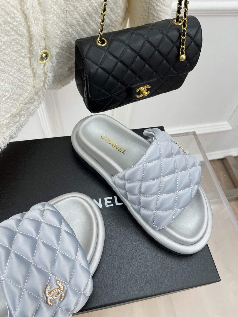 Chanel Women's Shoes Rhombus Velcro Slippers C91283