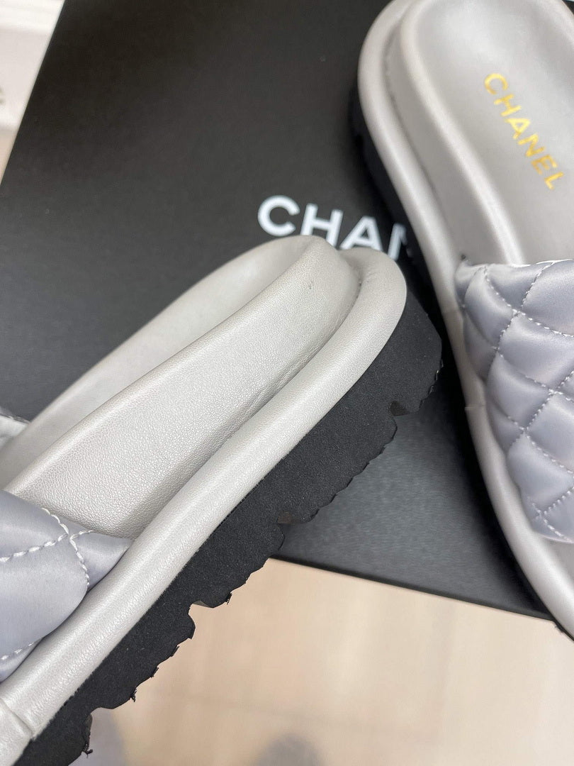 Chanel Women's Shoes Rhombus Velcro Slippers C91283