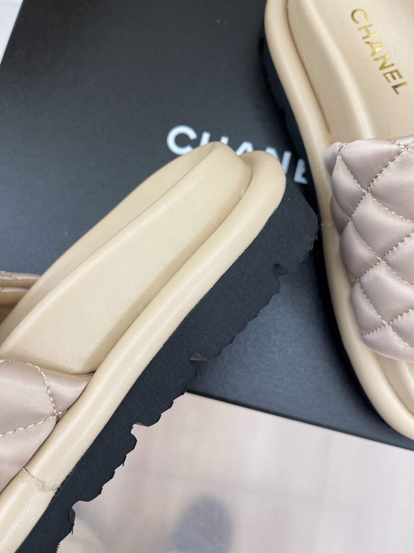 Chanel Women's Shoes Rhombus Velcro Slippers C91285