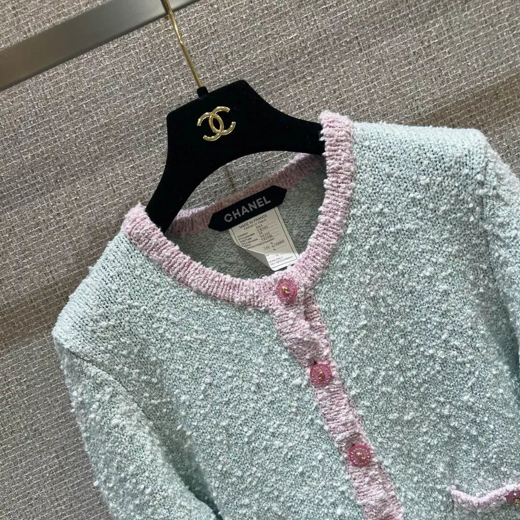 Chanel Women's single-breasted knitted cardigan coat  C62306