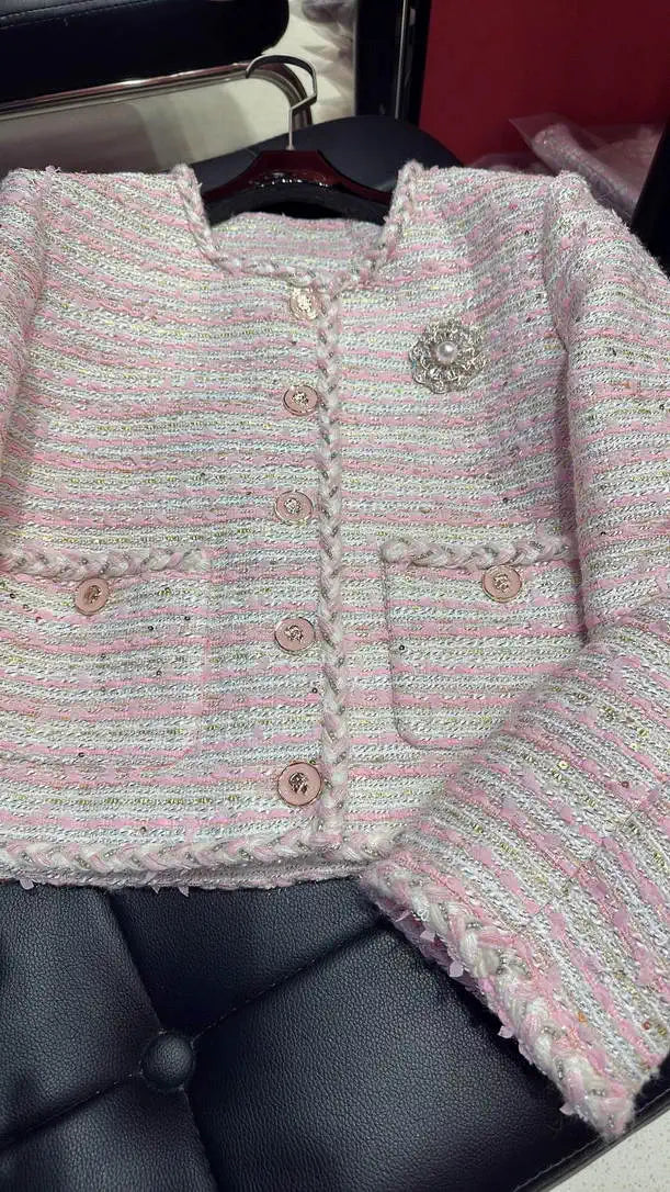 Chanel Women's single-breasted knitted cardigan coat  C62308