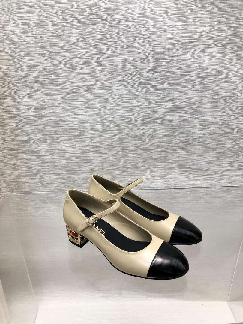 Chanel Women's Sandals Fashion Shoes C93214 - Euro 35=US 4 - View 4
