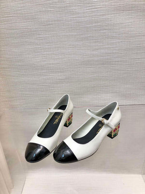 Chanel Women's Sandals Fashion Shoes C93215 - Euro 35=US 4 - View 3