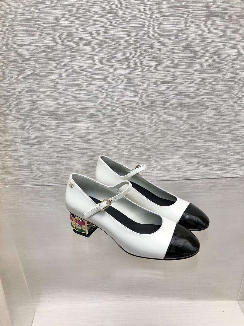 Chanel Women's Sandals Fashion Shoes C93215 - Euro 35=US 4 - View 4