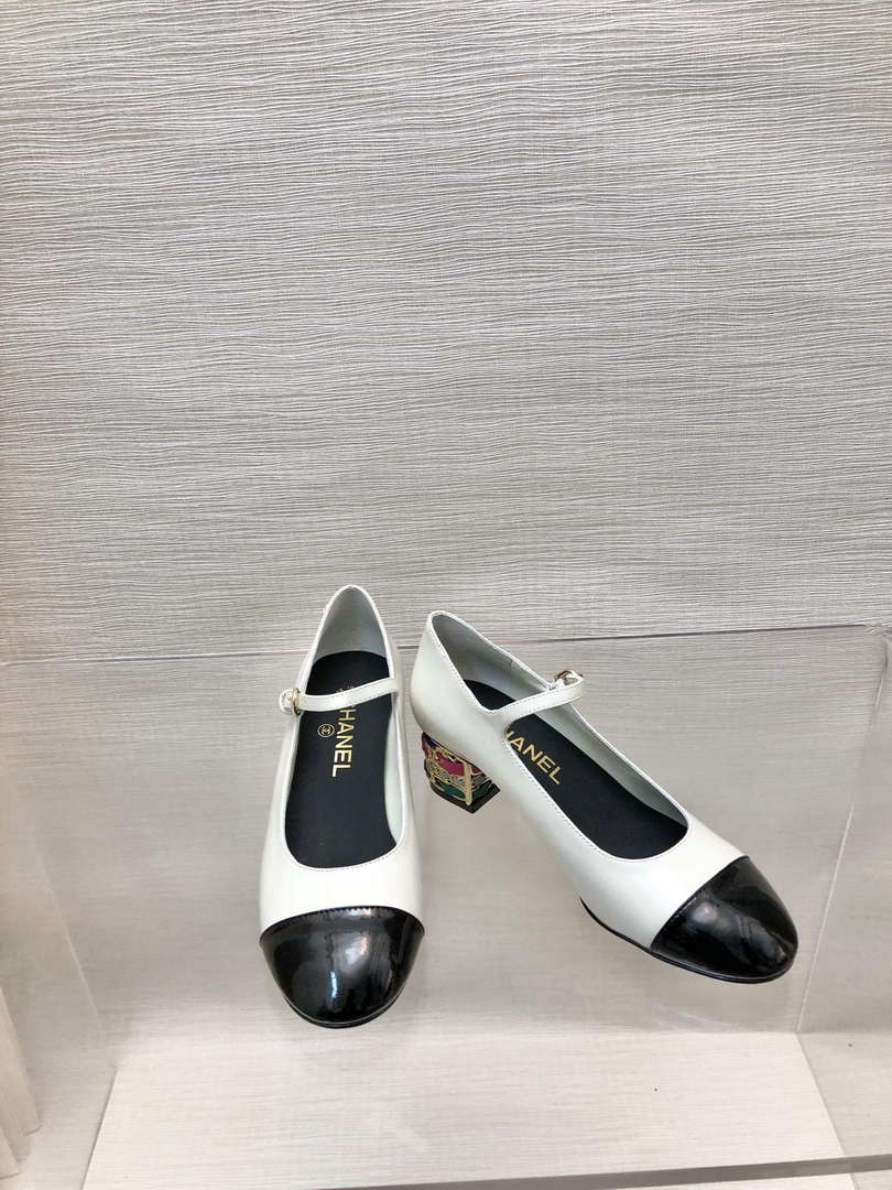 Chanel Women's Sandals Fashion Shoes C93215