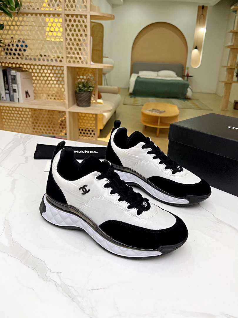 Chanel Women's Sneaker Designer Chanel Tennis Shoes C90100