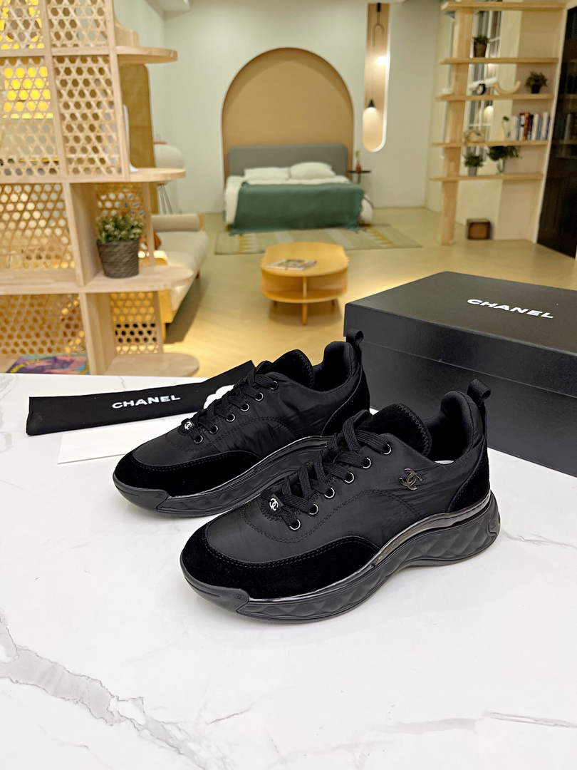 Chanel Women's Sneaker Designer Chanel Tennis Shoes C90103