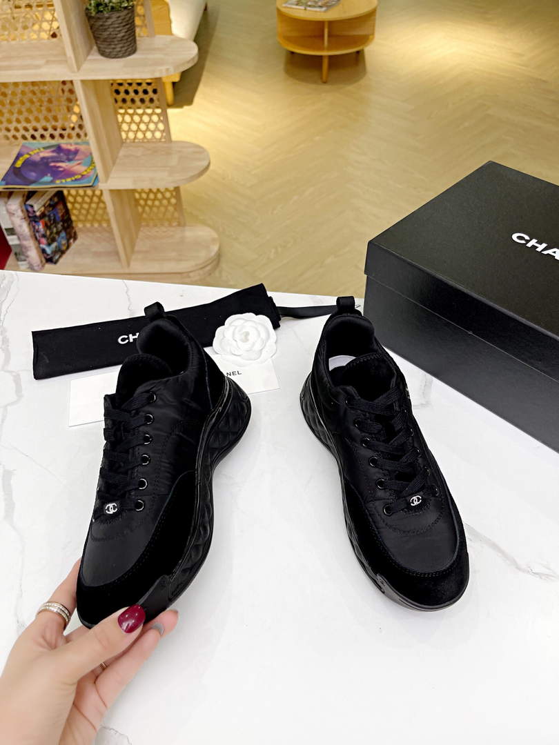 Chanel Women's Sneaker Designer Chanel Tennis Shoes C90103