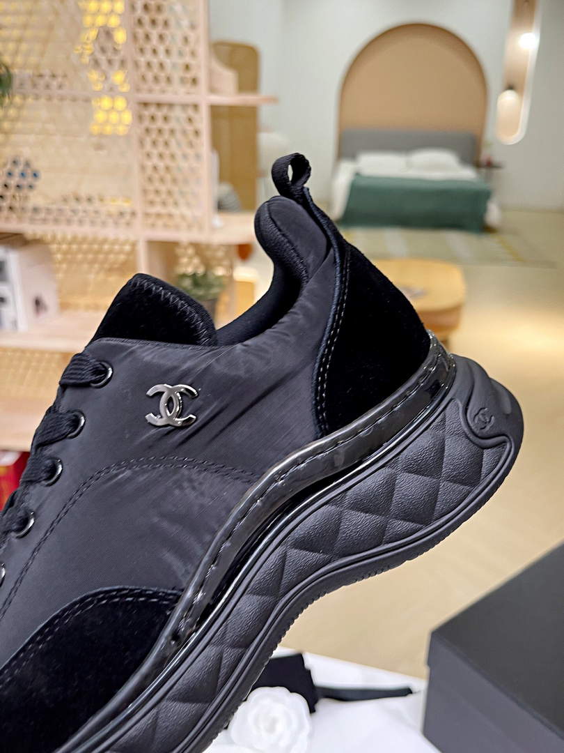 Chanel Women's Sneaker Designer Chanel Tennis Shoes C90103