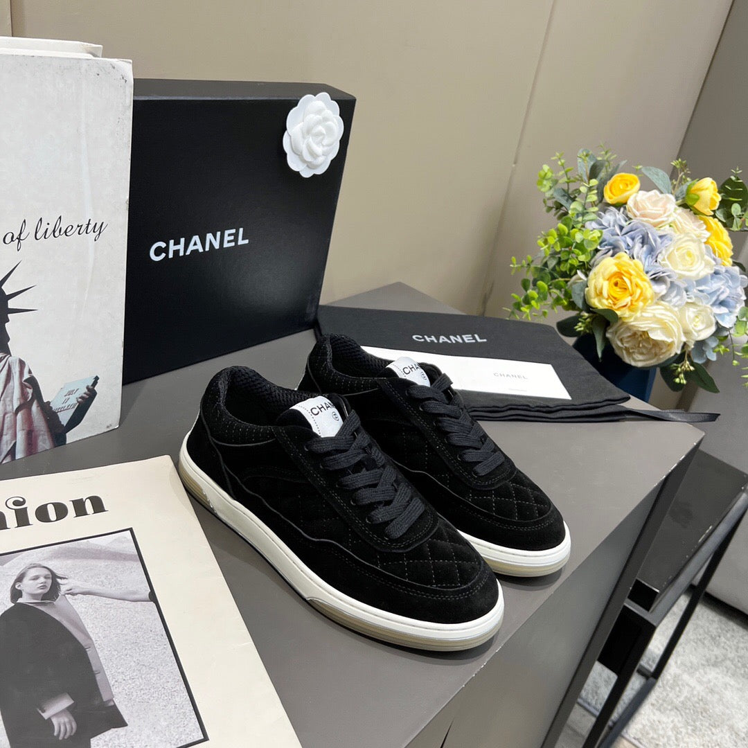 Chanel Women's Sneaker Designer Chanel Tennis Shoes C90109