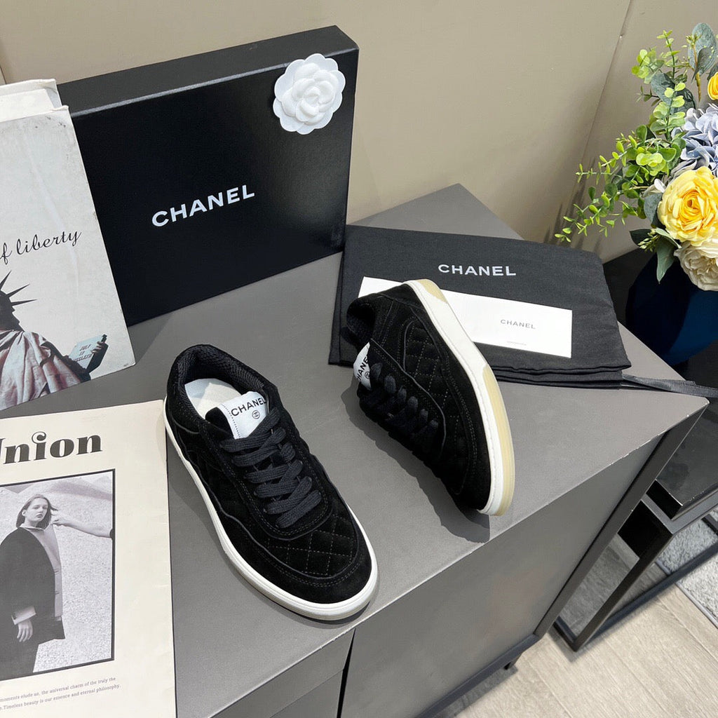 Chanel Women's Sneaker Designer Chanel Tennis Shoes C90109