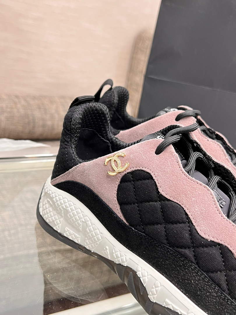 Chanel Women's Sneaker Designer Chanel Tennis Shoes C90119