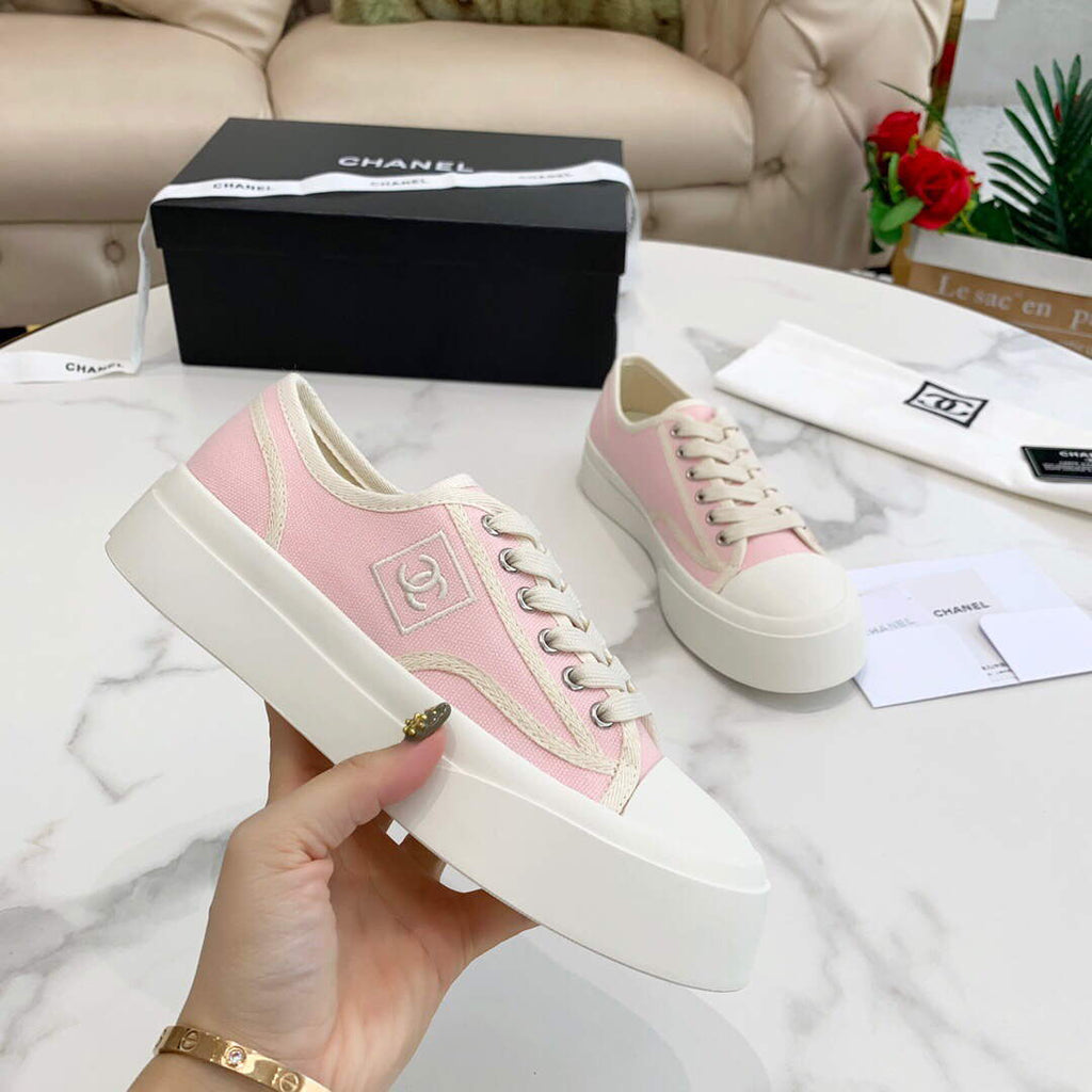 Chanel Women's Sneaker Designer Chanel Tennis Shoes C90122