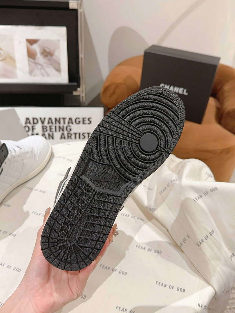 Chanel Women's Sneaker G45080 Trainers Calfskin C90124 - 34 - View 5