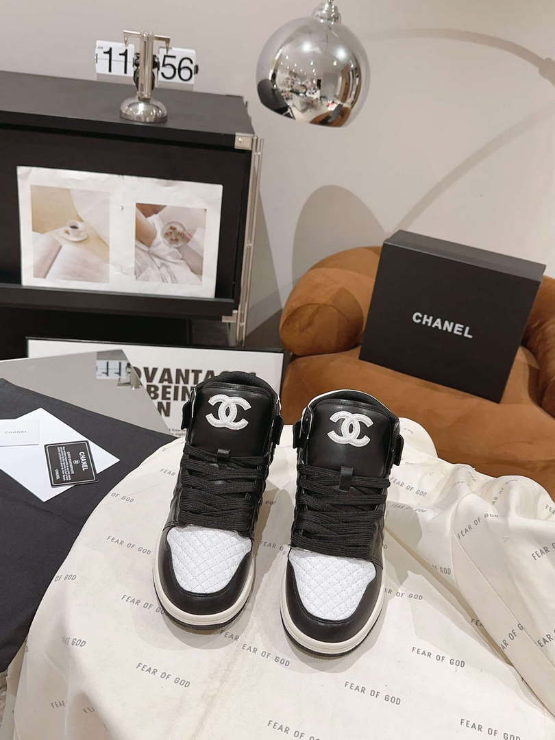 Chanel Women's Sneaker G45080 Trainers Calfskin C90125