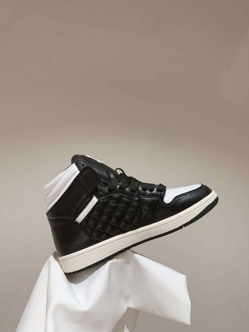Chanel Women's Sneaker G45080 Trainers Calfskin C90125