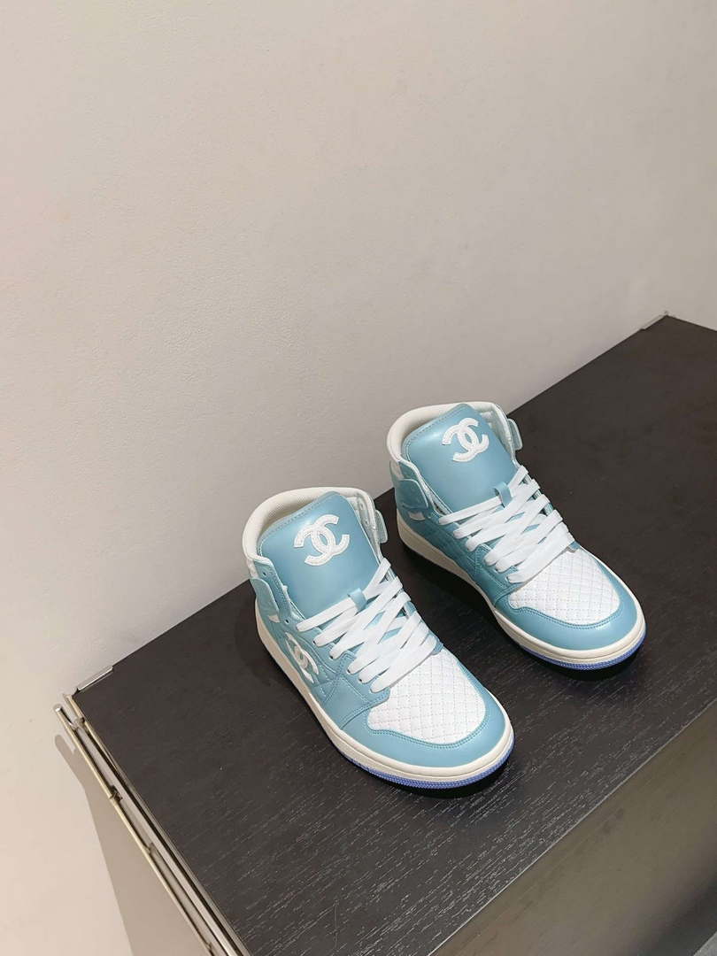 Chanel Women's Sneaker G45080 Trainers Calfskin C90127