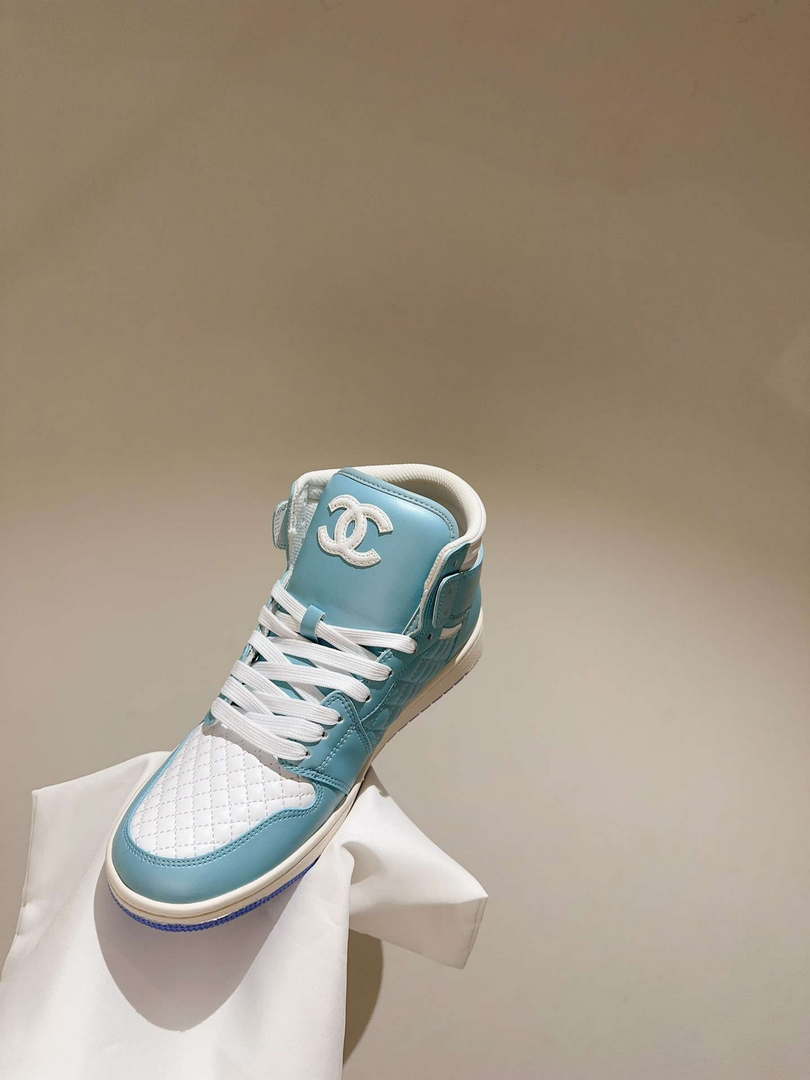 Chanel Women's Sneaker G45080 Trainers Calfskin C90127