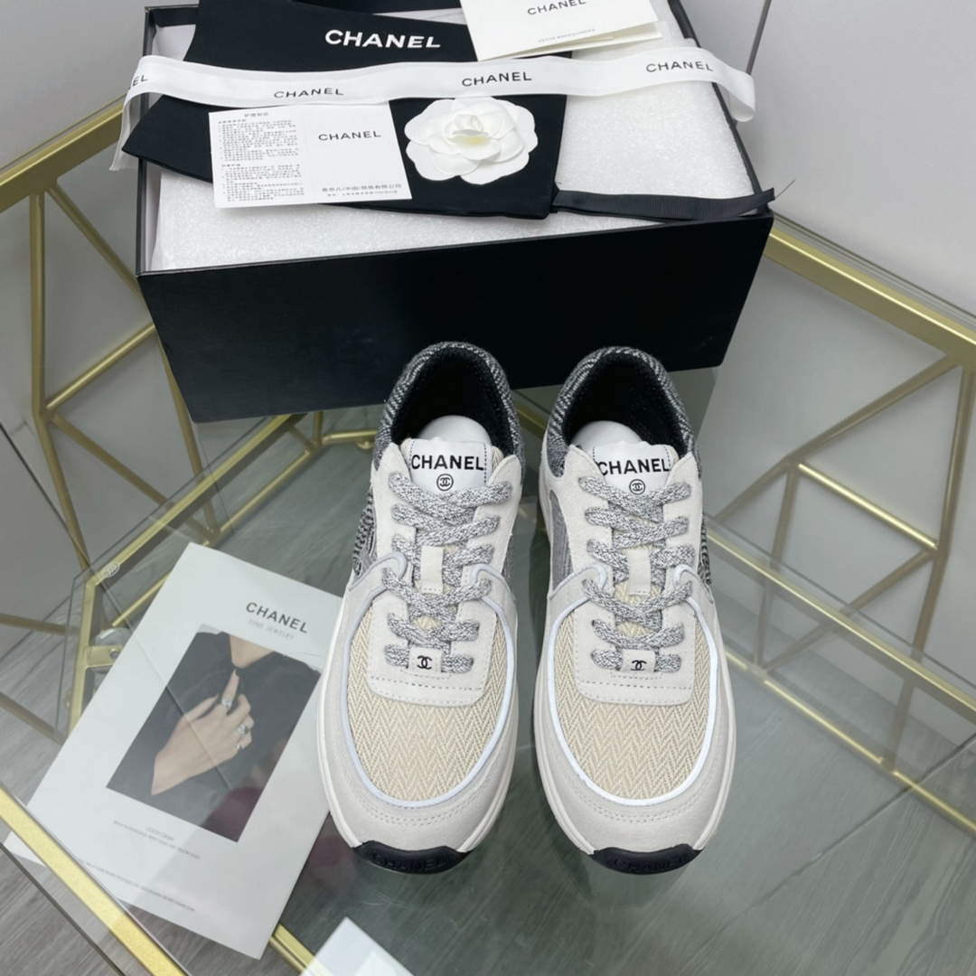 Chanel Women's Sneaker Shoes G38754 White and beige - 35 - View 1