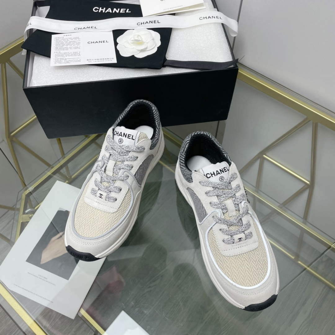 Chanel Women's Sneaker Shoes G38754 White and beige - 35 - View 3