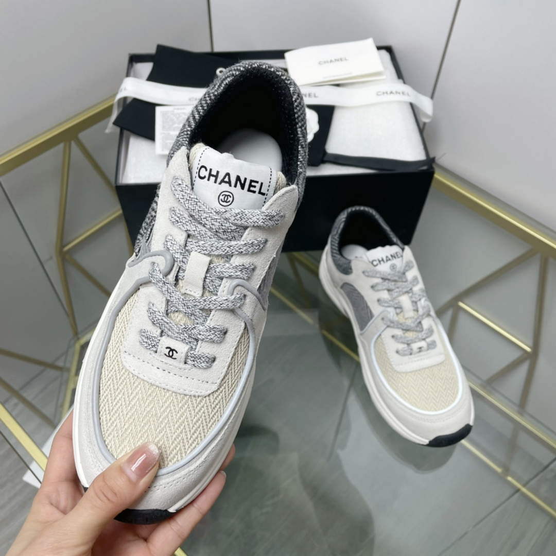 Chanel Women's Sneaker Shoes G38754 White and beige - 35 - View 4