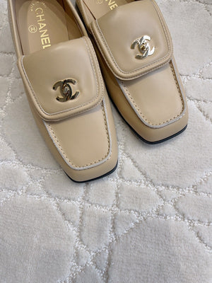 Chanel Women's Square-Toe Flat Shoes C93301 - Euro 35=US 4 - View 7