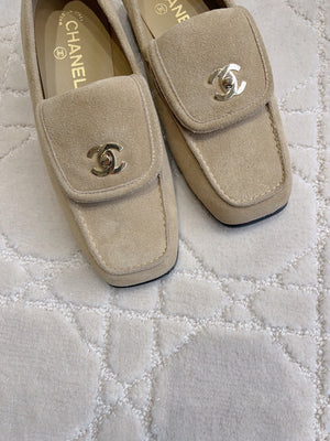 Chanel Women's Square-Toe Flat Shoes C93303 - Euro 35=US 4 - View 7