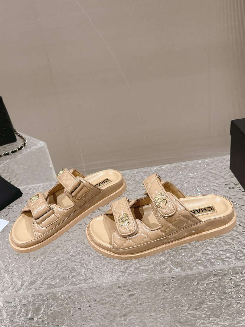 Chanel Women's Velcro sandals Fashion Shoes C93238