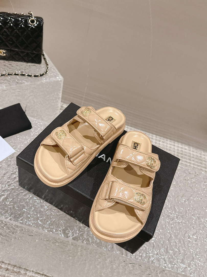 Chanel Women's Velcro sandals Fashion Shoes C93238