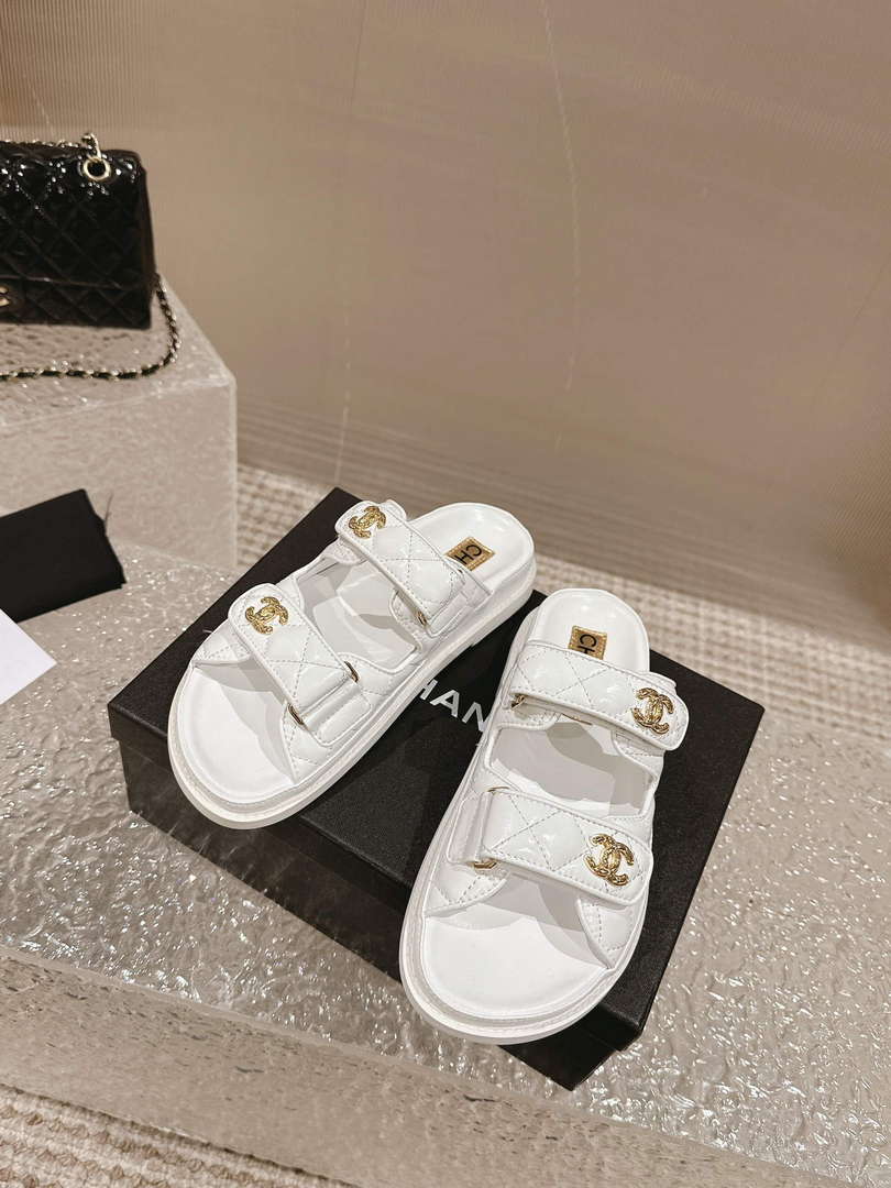 Chanel Women's Velcro sandals Fashion Shoes C93239