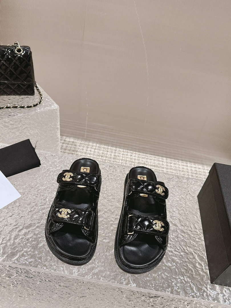 Chanel Women's Velcro sandals Fashion Shoes C93240