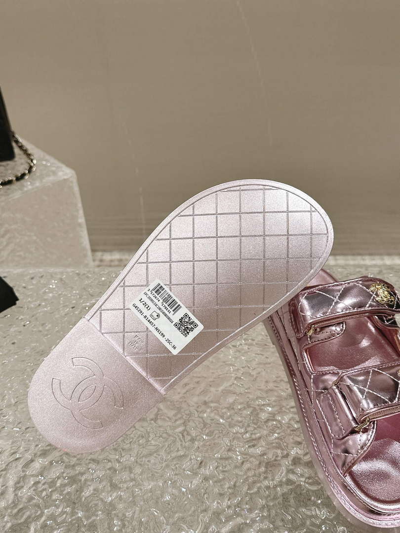 Chanel Women's Velcro sandals Fashion Shoes C93241