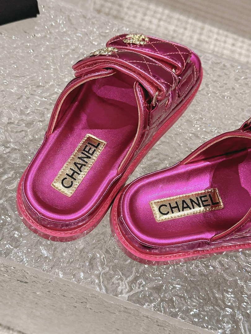 Chanel Women's Velcro sandals Fashion Shoes C93242