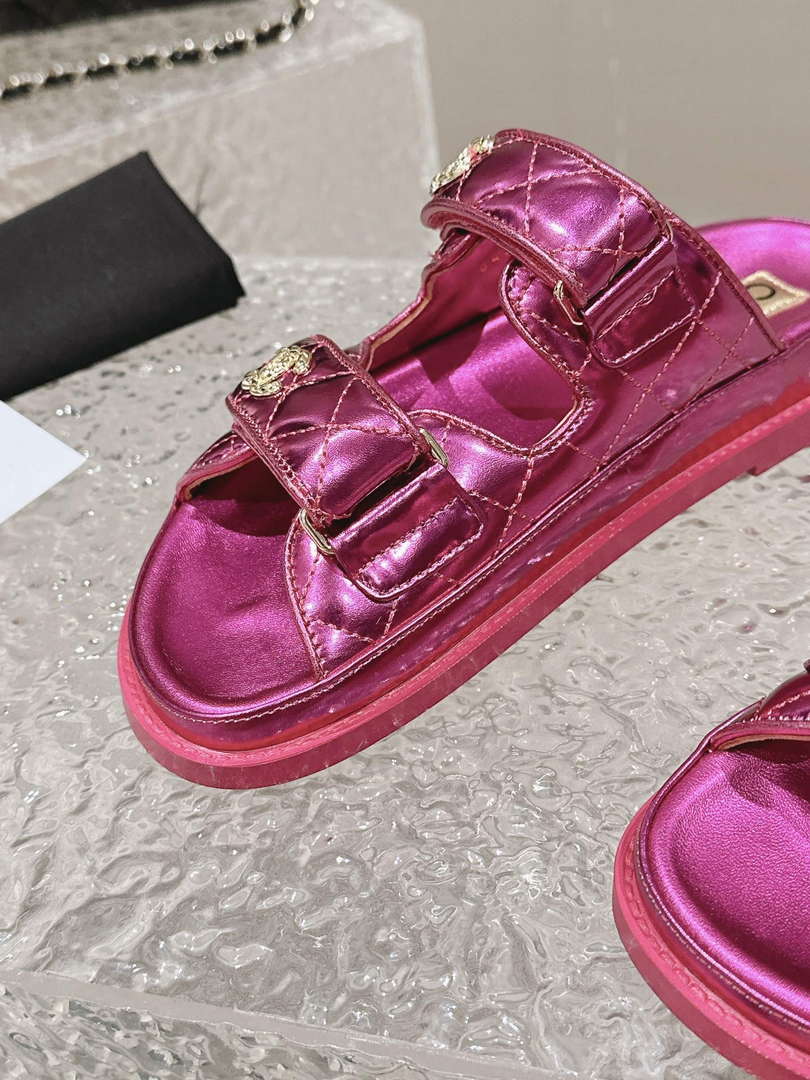 Chanel Women's Velcro sandals Fashion Shoes C93242