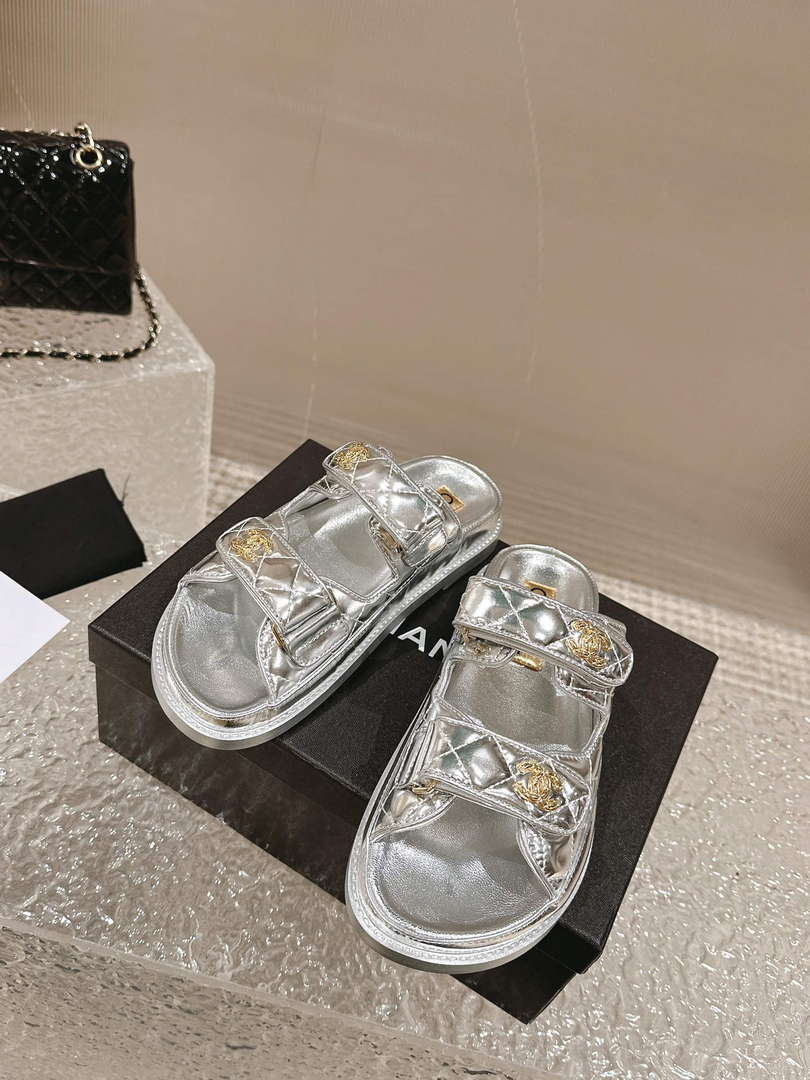 Chanel Women's Velcro sandals Fashion Shoes C93243