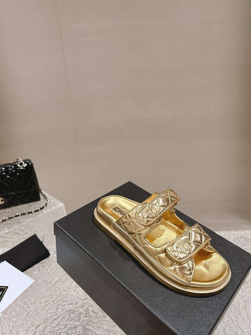 Chanel Women's Velcro sandals Fashion Shoes C93244