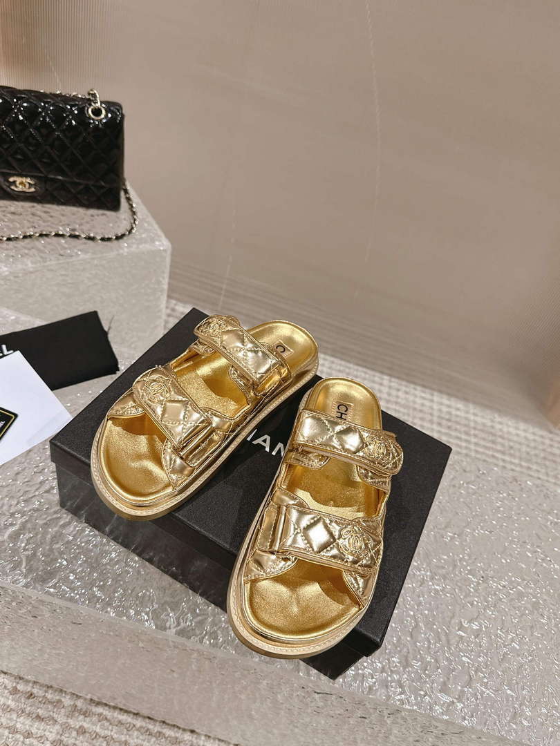 Chanel Women's Velcro sandals Fashion Shoes C93244