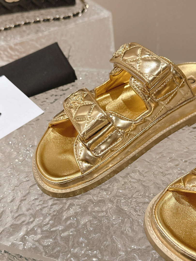 Chanel Women's Velcro sandals Fashion Shoes C93244