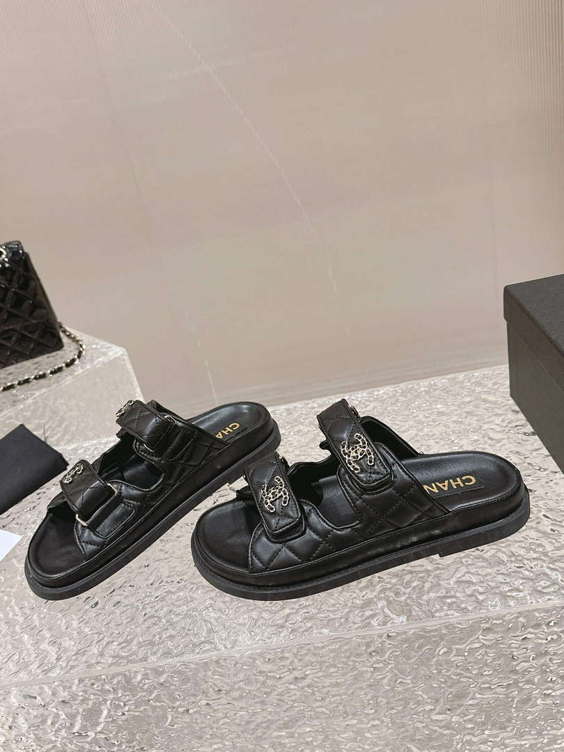Chanel Women's Velcro sandals Fashion Shoes C93245