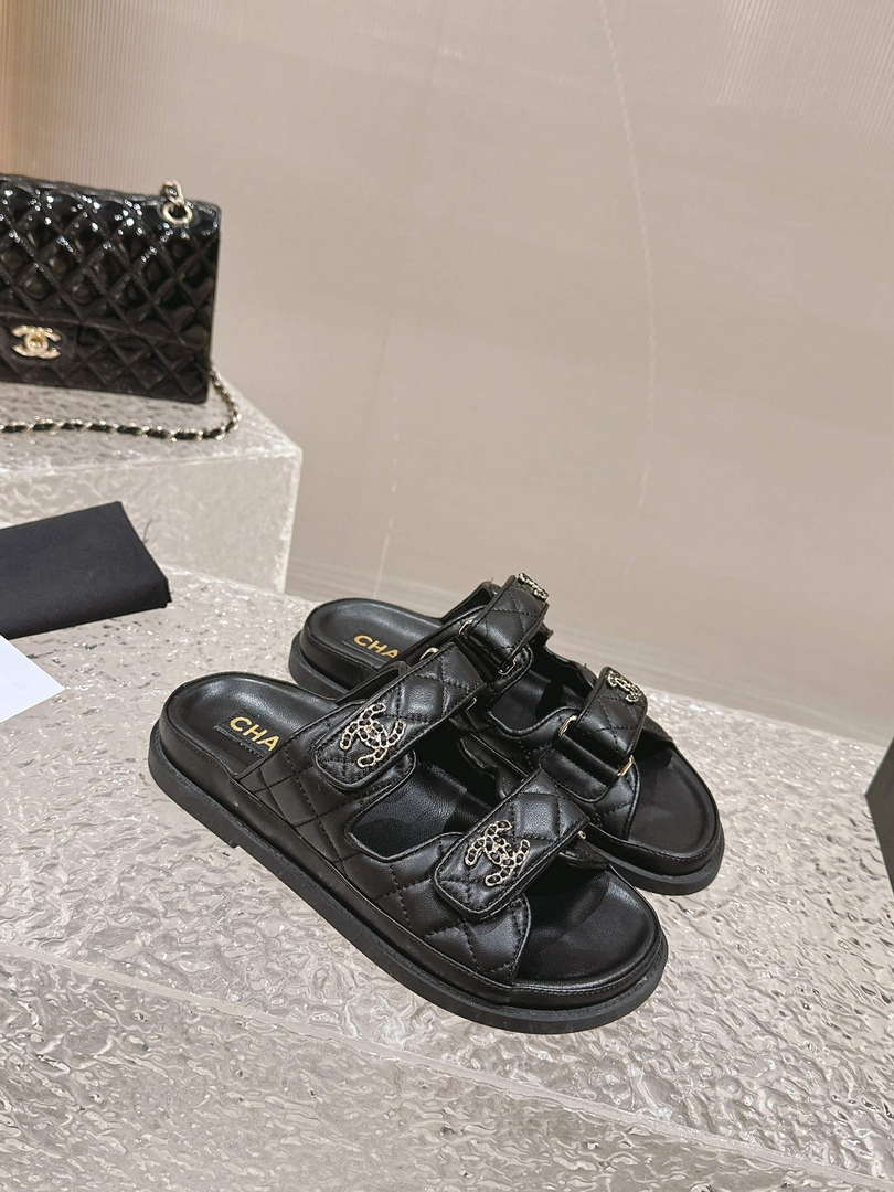 Chanel Women's Velcro sandals Fashion Shoes C93245