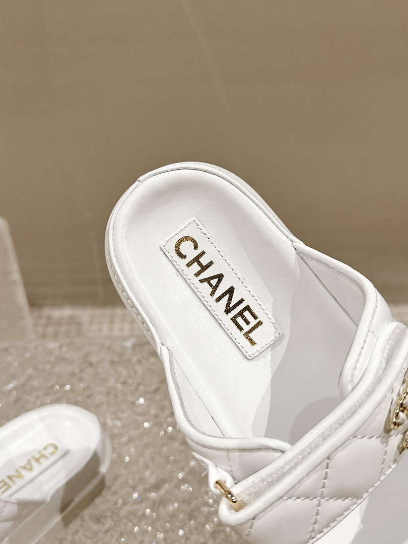 Chanel Women's Velcro sandals Fashion Shoes C93246