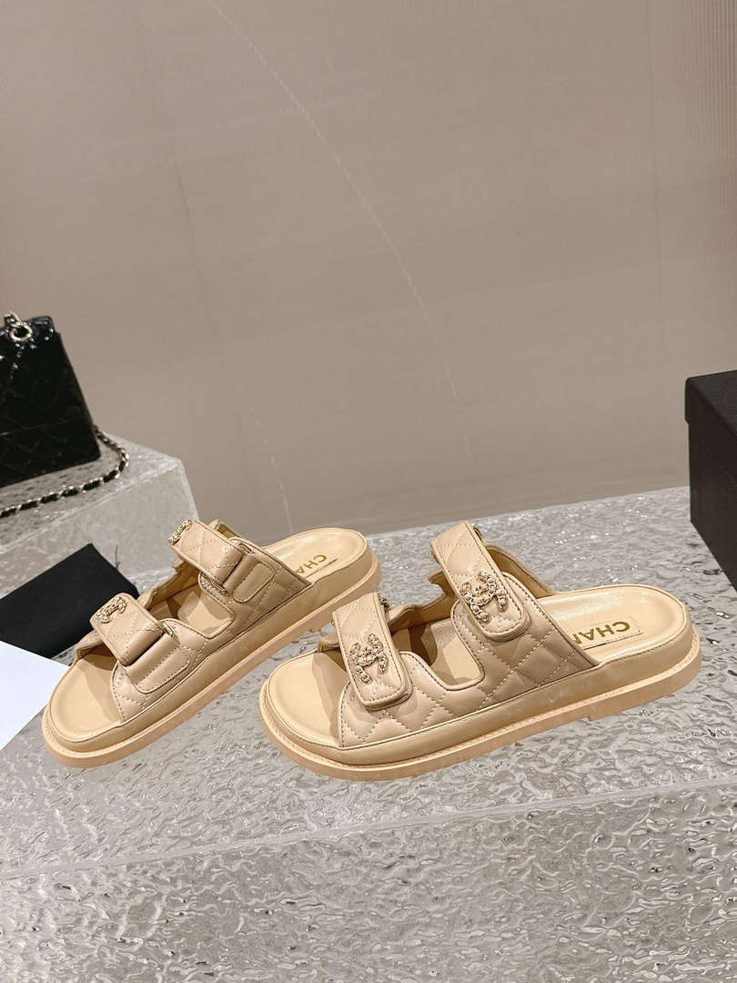 Chanel Women's Velcro sandals Fashion Shoes C93248