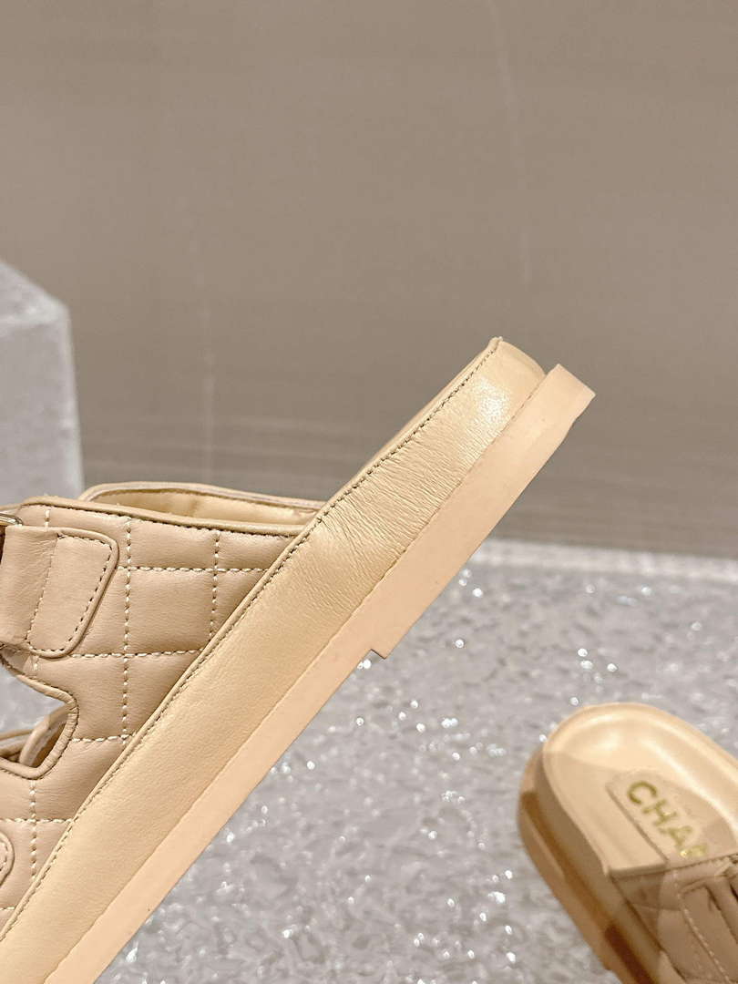 Chanel Women's Velcro sandals Fashion Shoes C93248