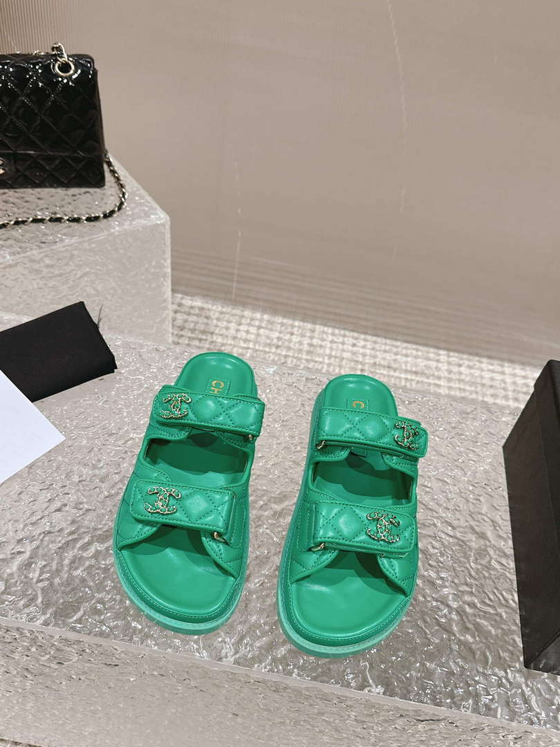 Chanel Women's Velcro sandals Fashion Shoes C93249
