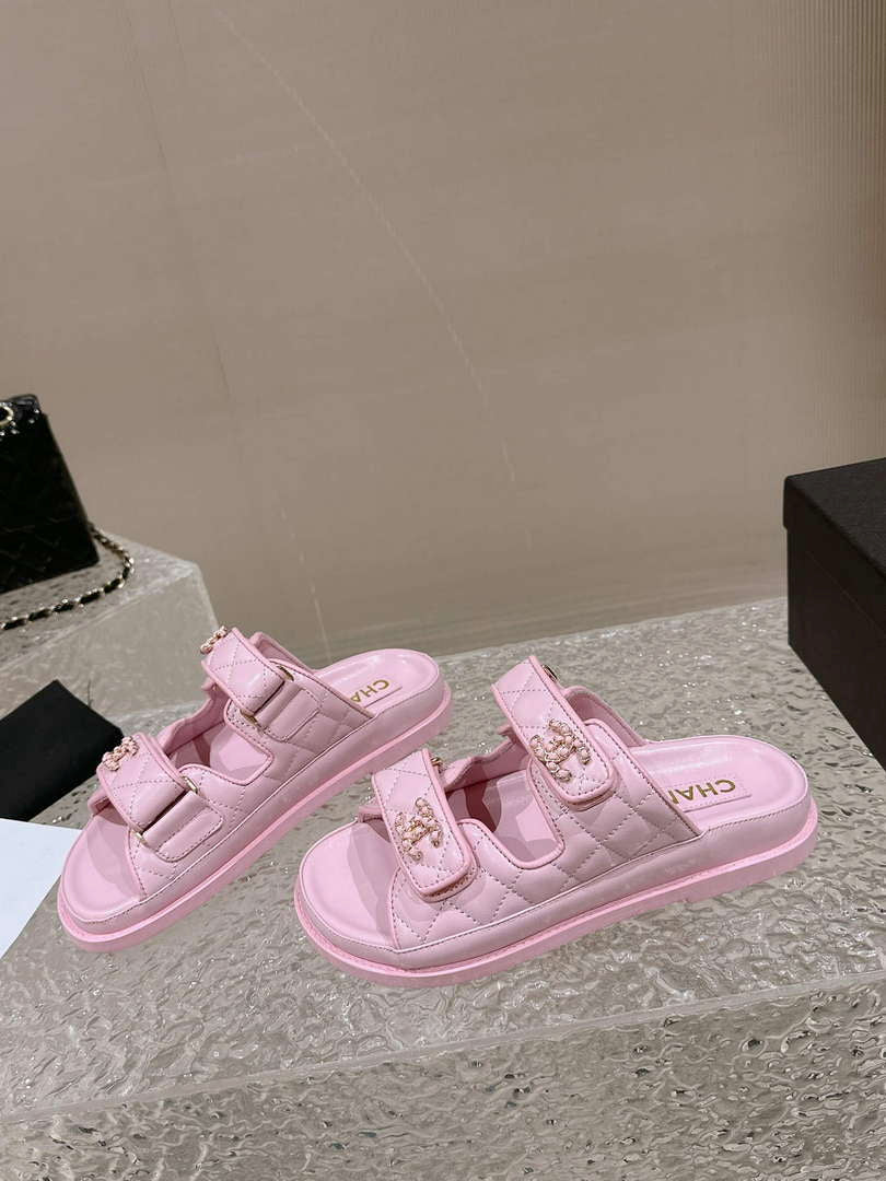 Chanel Women's Velcro sandals Fashion Shoes C93250