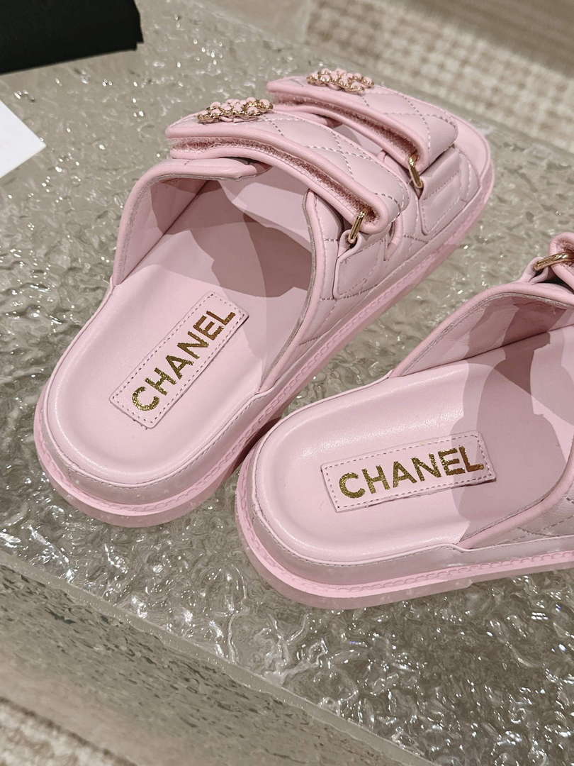 Chanel Women's Velcro sandals Fashion Shoes C93250