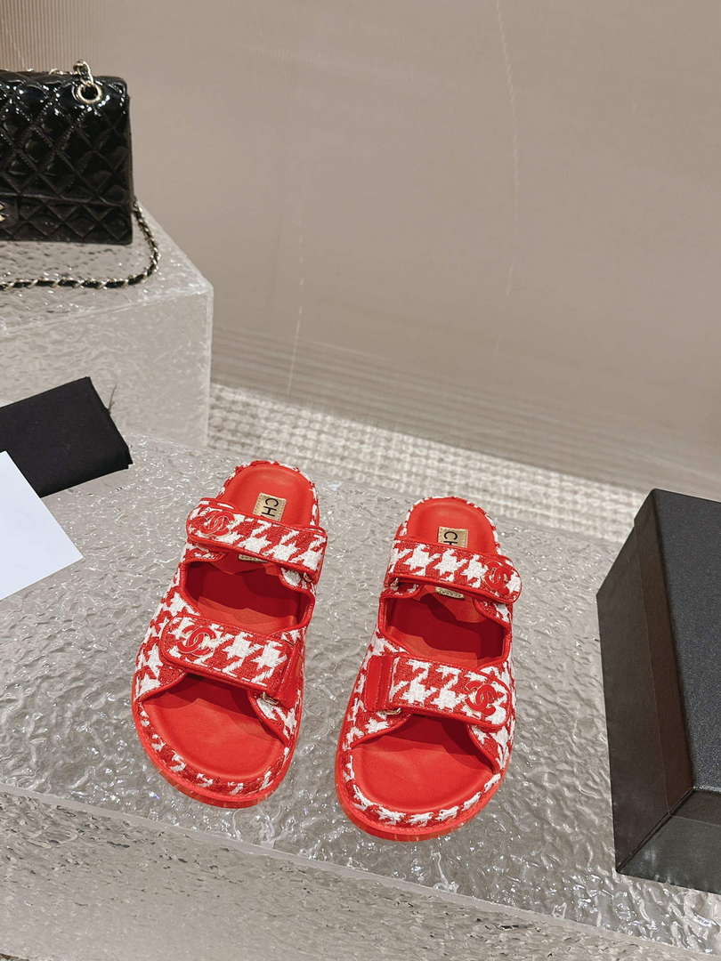 Chanel Women's Velcro sandals Fashion Shoes C93252