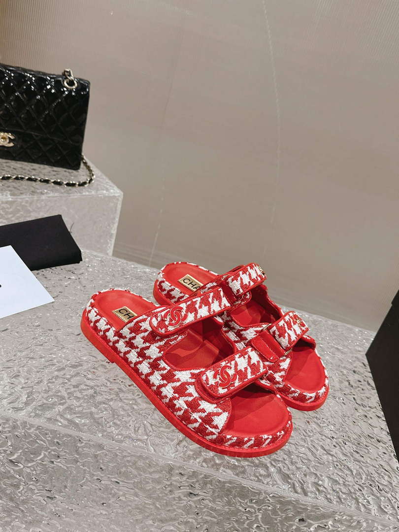 Chanel Women's Velcro sandals Fashion Shoes C93252