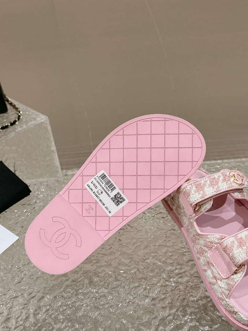 Chanel Women's Velcro sandals Fashion Shoes C93253