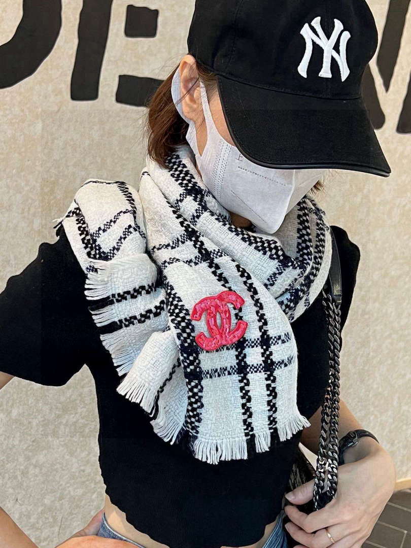 Chanel Woven Cashmere Scarf Designer Scarf C88723